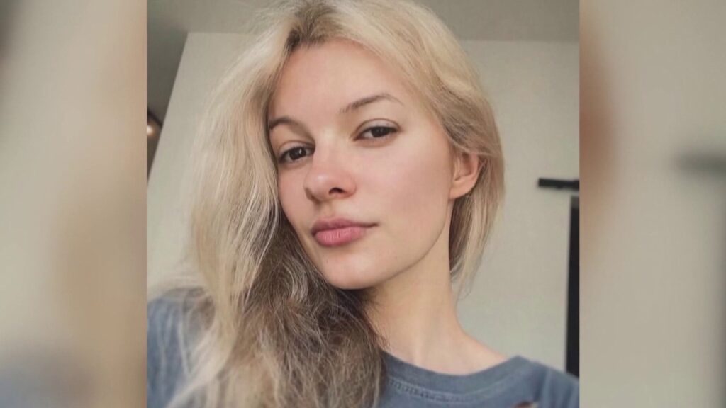 A courthouse building illustrating the ongoing legal proceedings and competency hearings.