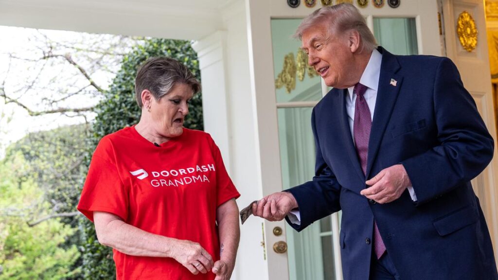 Donald Trump tipping a DoorDash driver $100 during a McDonald's delivery at the Oval Office