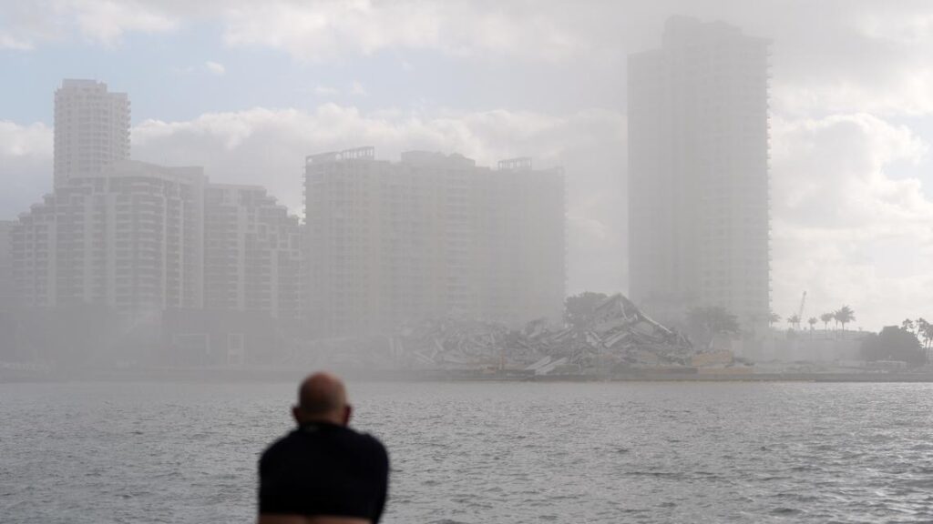 Dust clearing after the controlled implosion in Miami